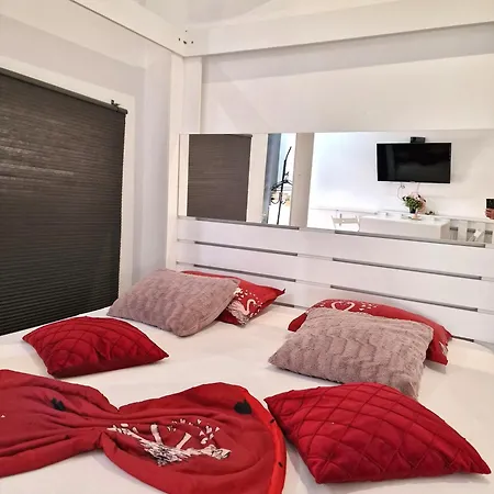 Urbano Burada No52a Апартаменты 3*