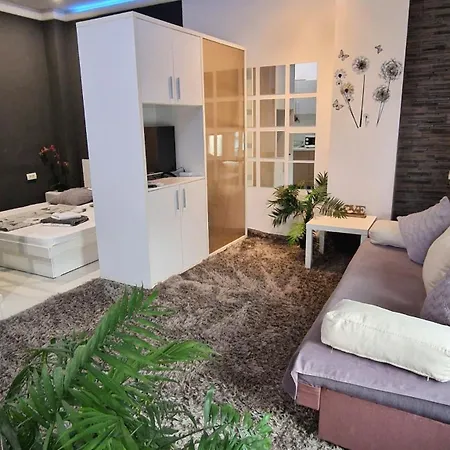 Urbano Burada No52a 3* コンスタンツァ