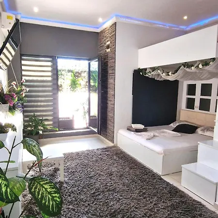 Urbano Burada No52a 3* コンスタンツァ