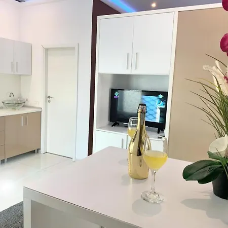 Urbano Burada No52a 3* Constanţa