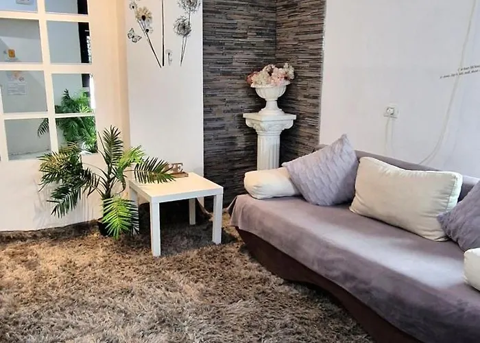 Urbano Burada No52a 3* Констанца