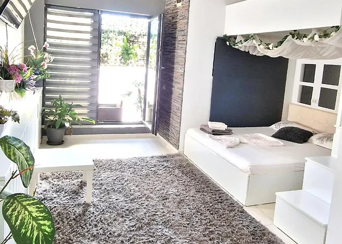 Urbano Burada No52a 3*